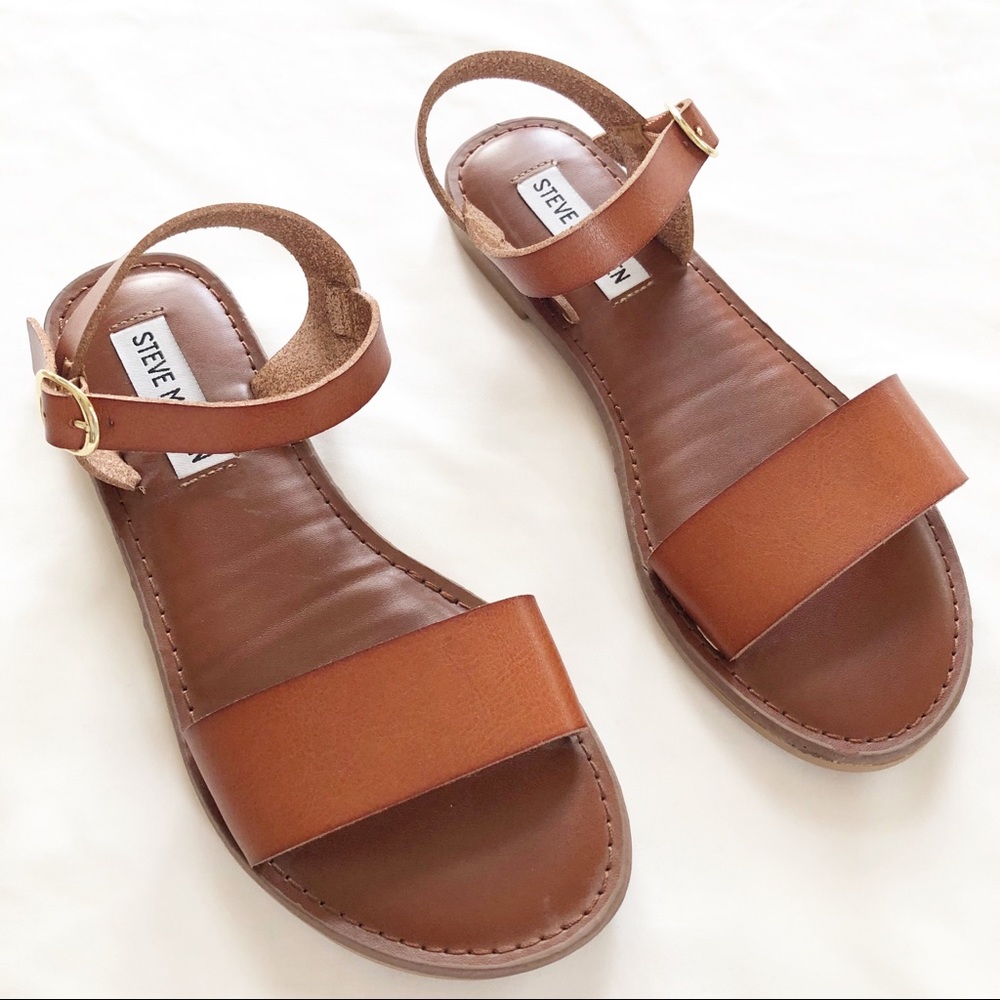 Steve Madden Dafodil Sandal Size 6
